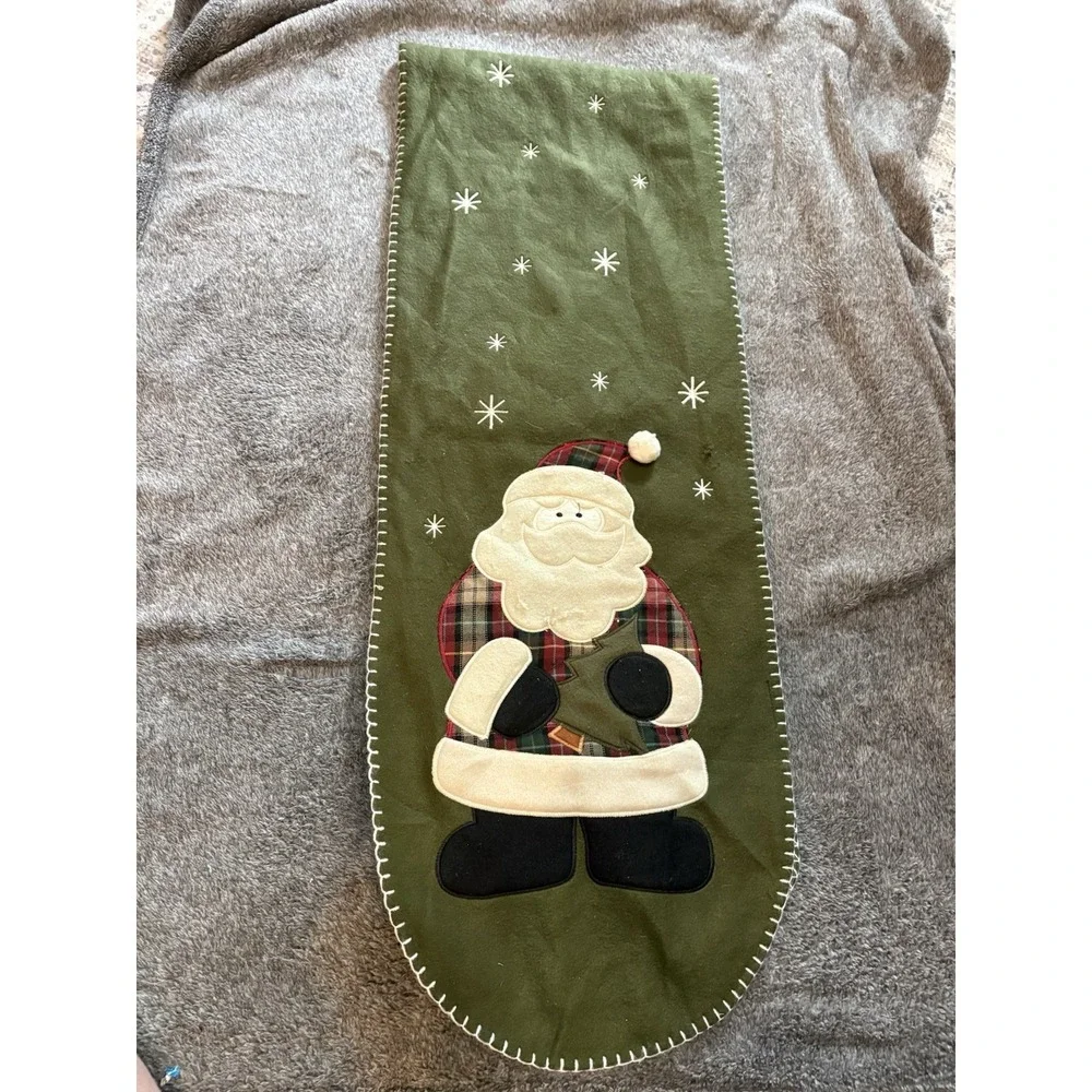 Vintage Christmas Table Runner Santa Green Quilted Plaid Applique 13